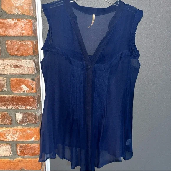 Paper Crane Polyester Tank & Olivia Moon Sheer Silk Sleeveless Blouse - Navy- L - Picture 2 of 13